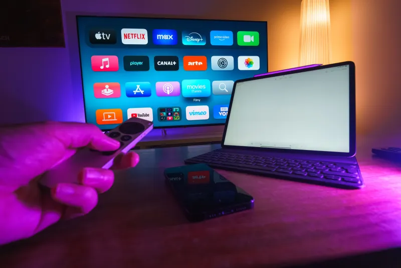 Điện Thoại, Tablet, Hay Smart TV: Đâu Mới Là 'Ngai Vàng' Để Xem Đá Gà 360 Độ Đỉnh Nhất?